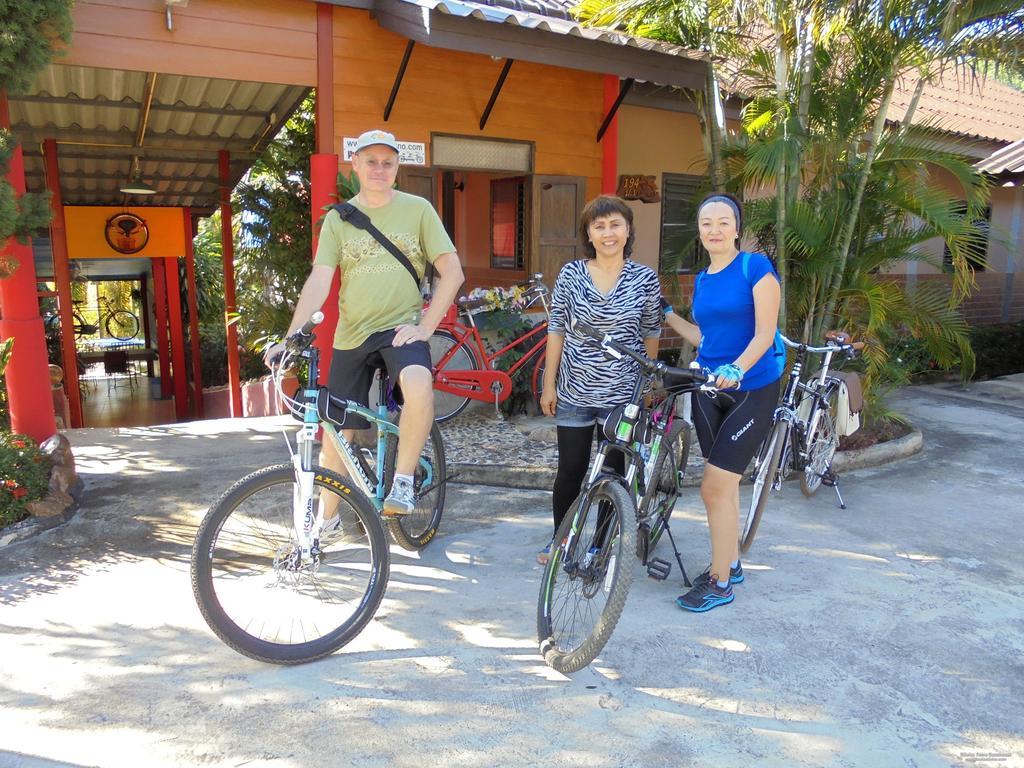Swiss Ticino Guesthouse & Restaurant Mae Wang Екстер'єр фото