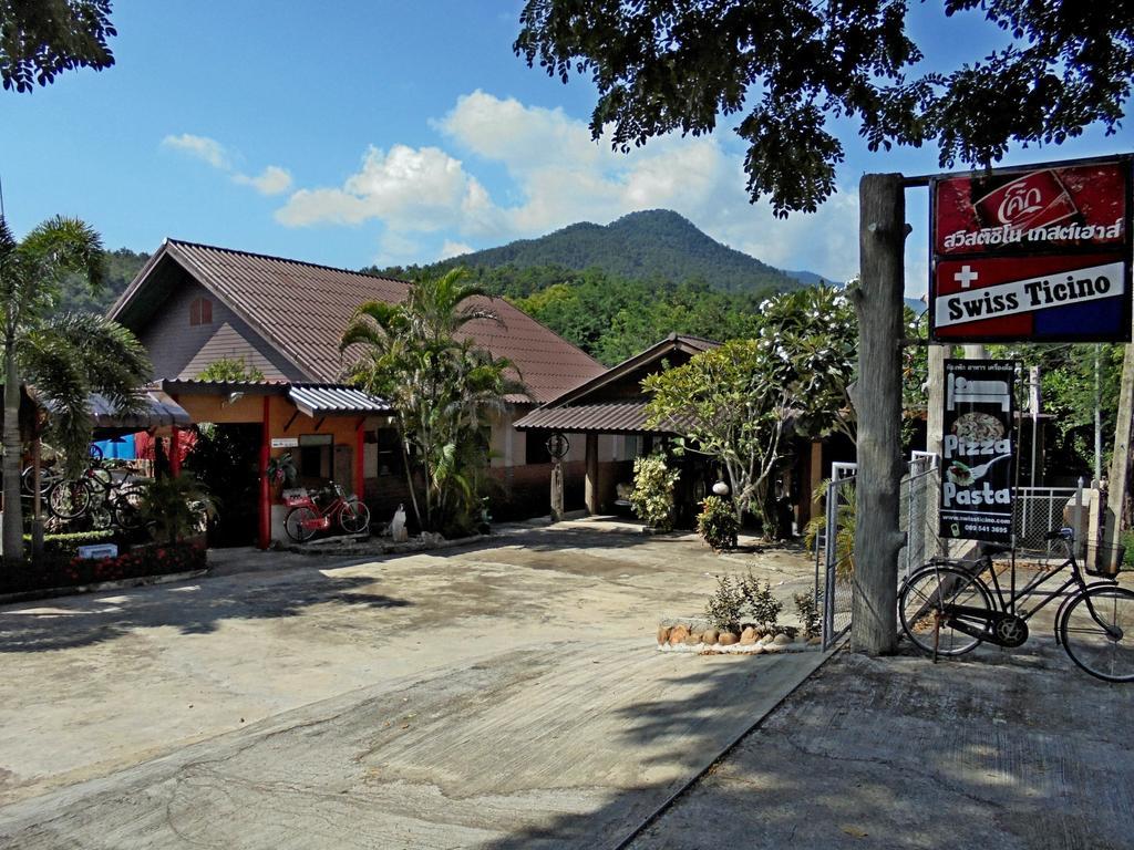 Swiss Ticino Guesthouse & Restaurant Mae Wang Екстер'єр фото