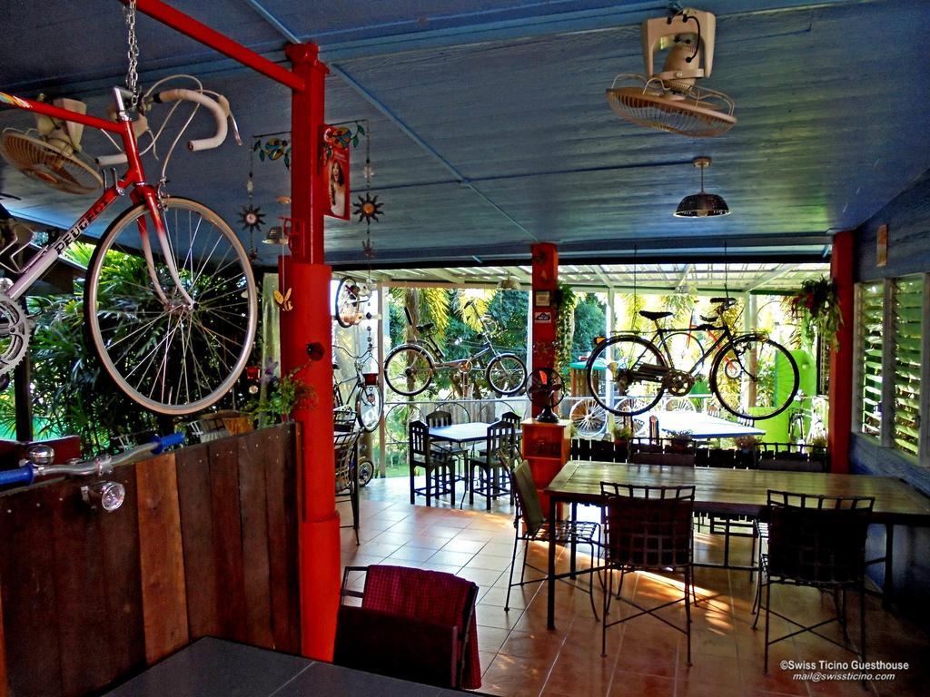 Swiss Ticino Guesthouse & Restaurant Mae Wang Екстер'єр фото