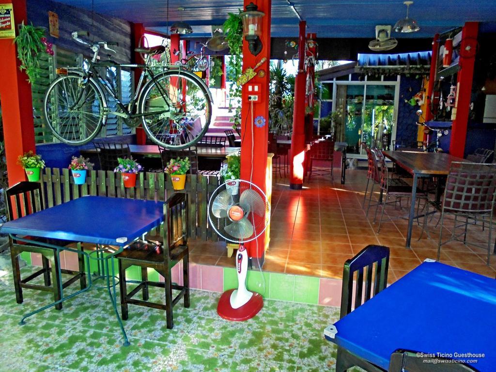 Swiss Ticino Guesthouse & Restaurant Mae Wang Екстер'єр фото