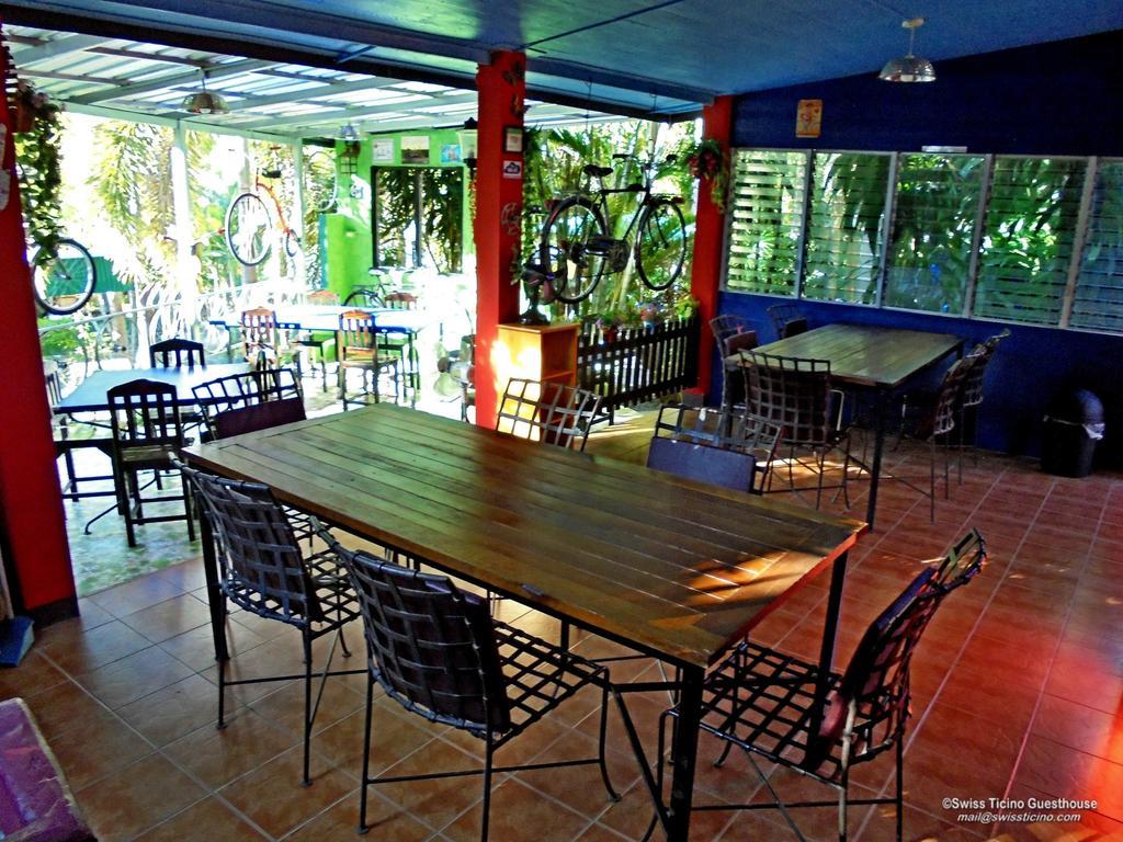 Swiss Ticino Guesthouse & Restaurant Mae Wang Екстер'єр фото