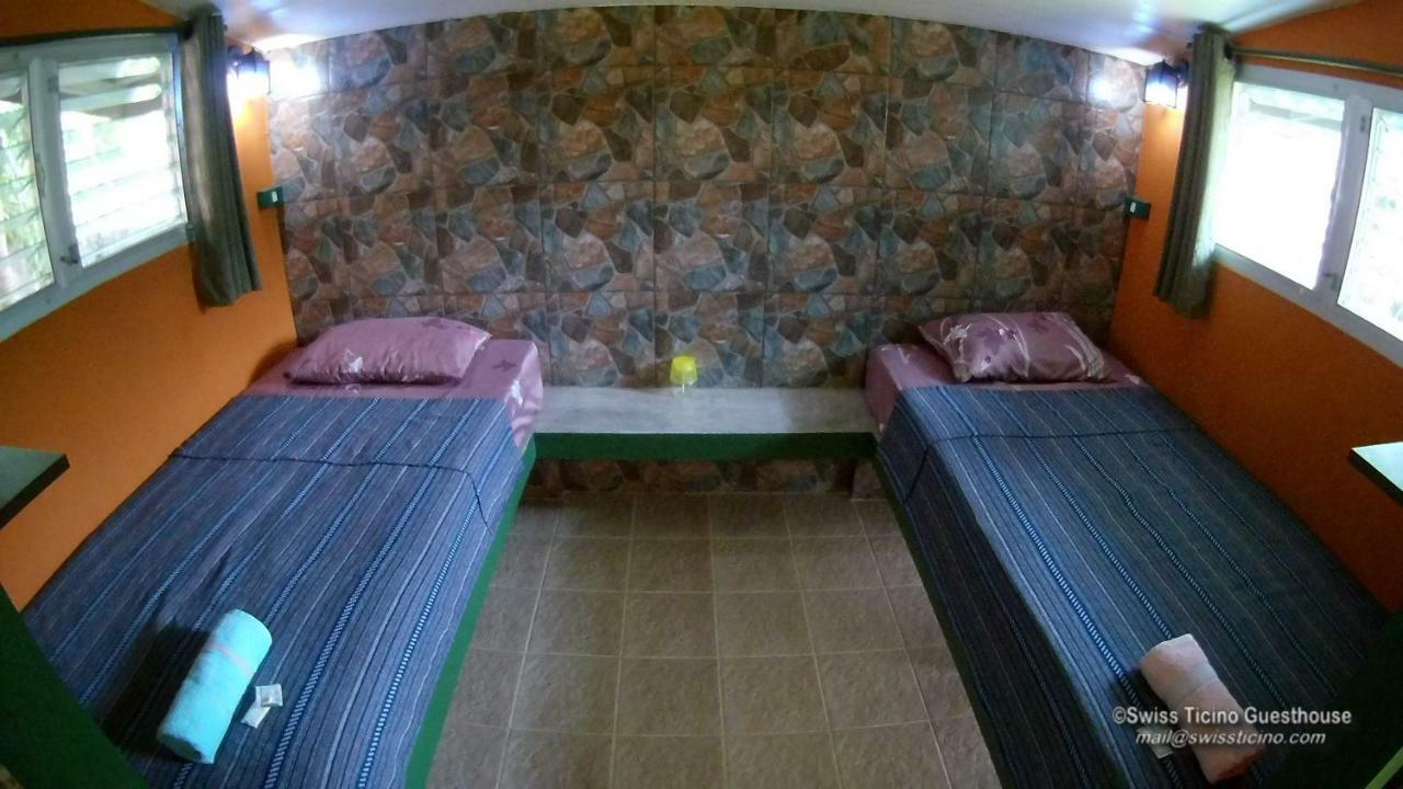 Swiss Ticino Guesthouse & Restaurant Mae Wang Екстер'єр фото